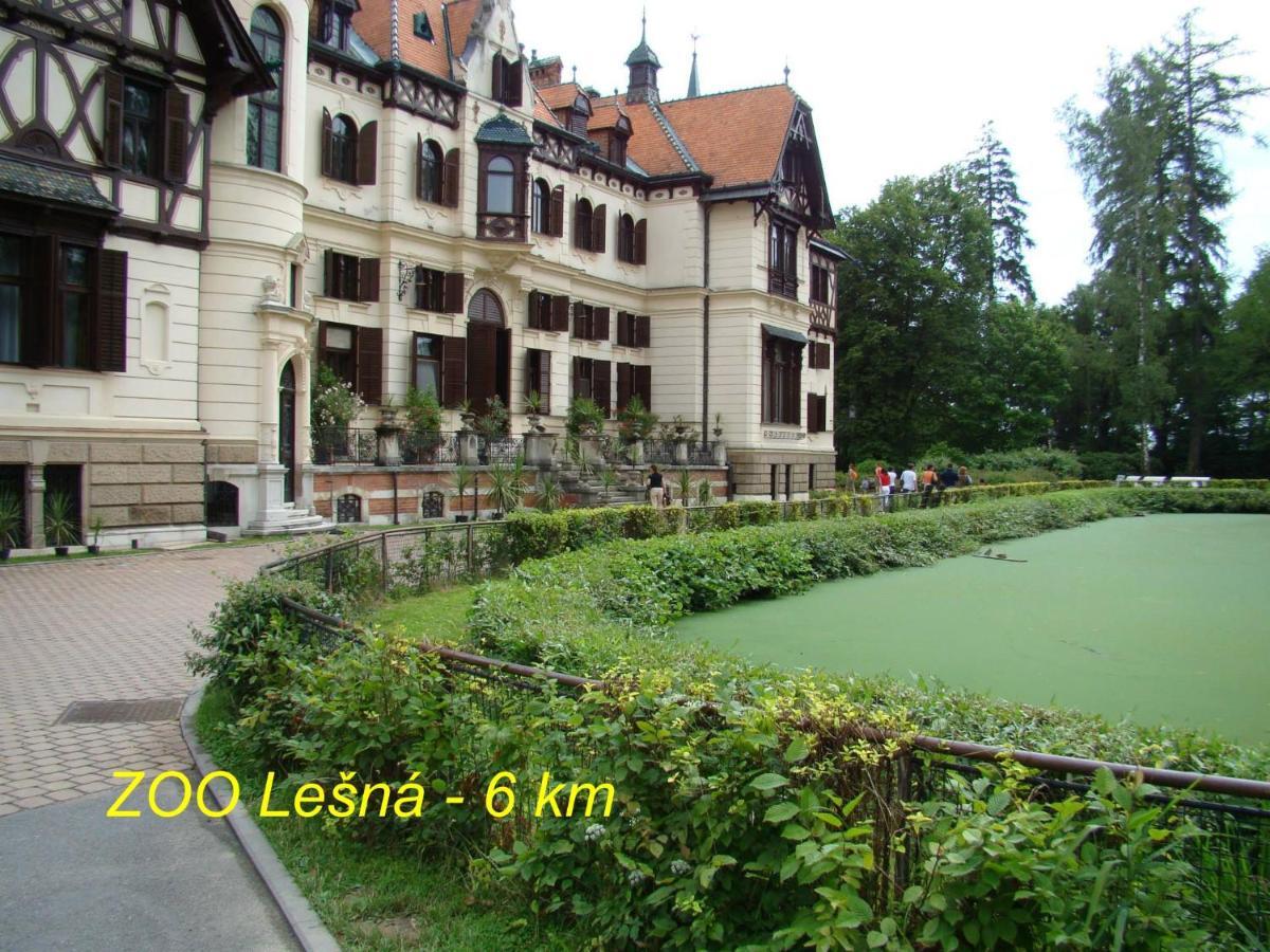 Gasthaus Retro Vila Slušovice Exterior foto